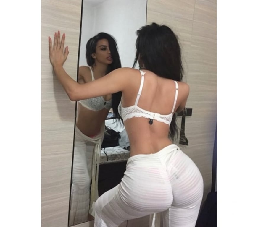 KIM Party girl